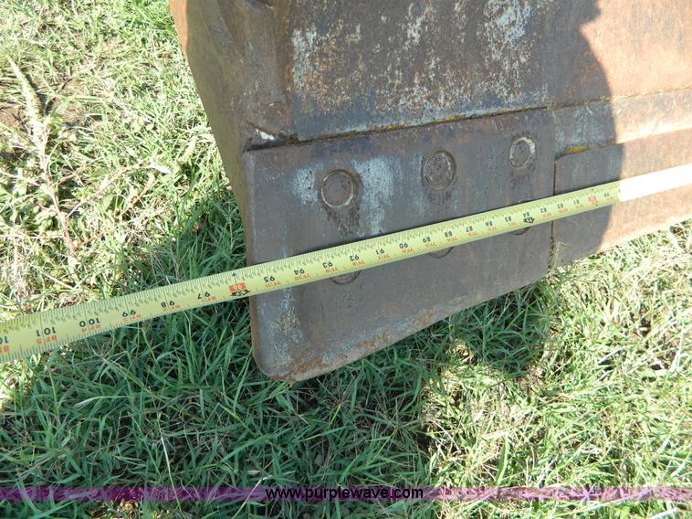 image for item H2419 1965 Caterpillar D6B dozer