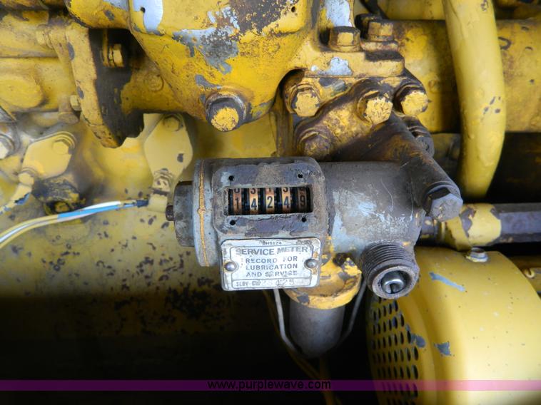 image for item H2419 1965 Caterpillar D6B dozer