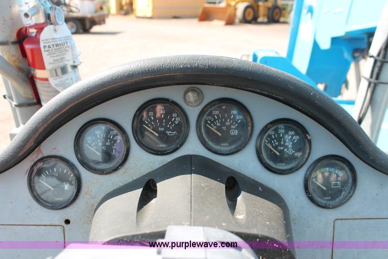 image for item H5602 2006 Genie GTH-844 telehandler