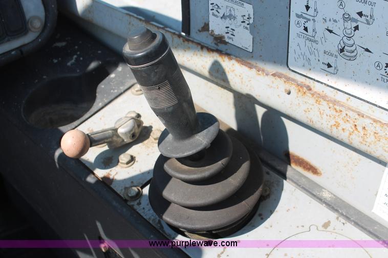 image for item H5602 2006 Genie GTH-844 telehandler