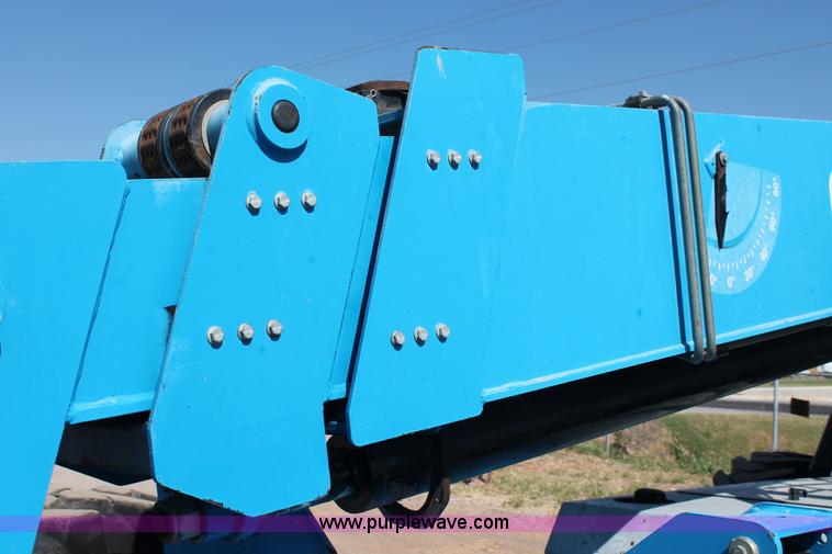 image for item H5602 2006 Genie GTH-844 telehandler