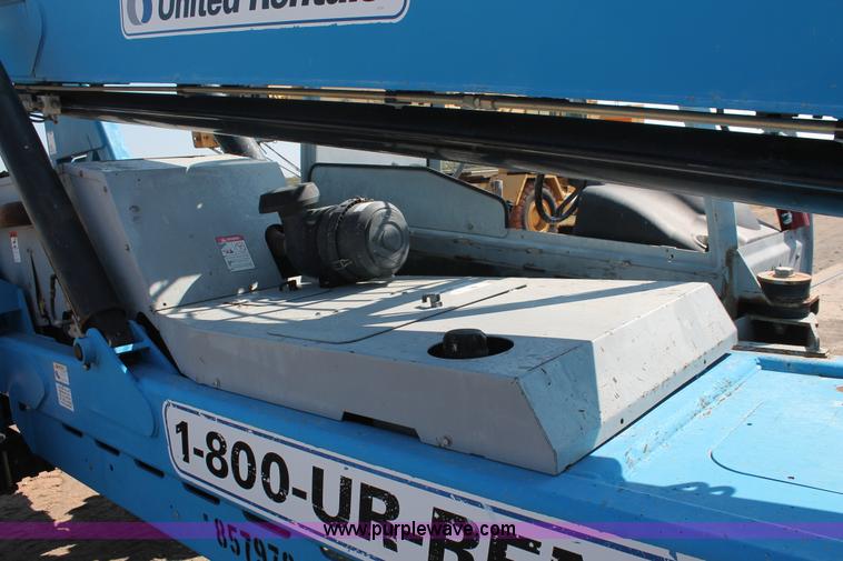 image for item H5602 2006 Genie GTH-844 telehandler
