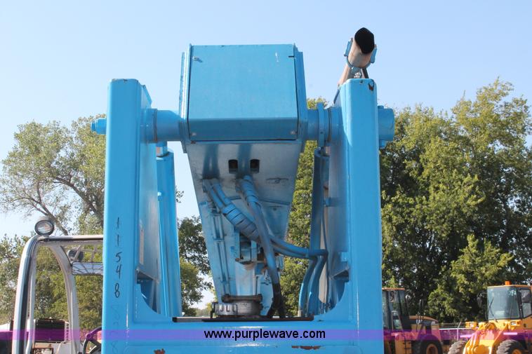 image for item H5603 2007 Genie GTH-842 telehandler