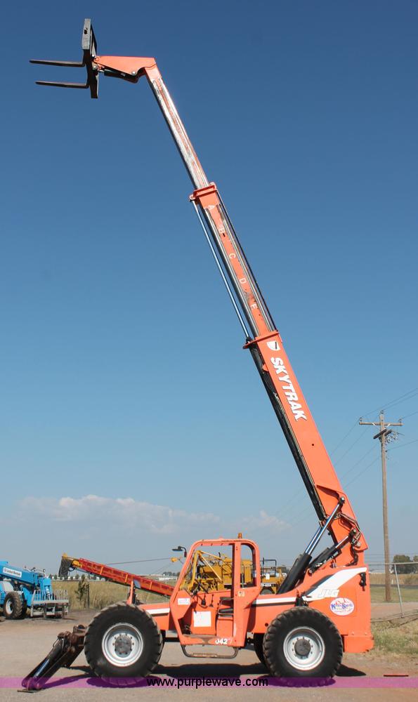 image for item H5604 2006 SkyTrak 10042 telehandler