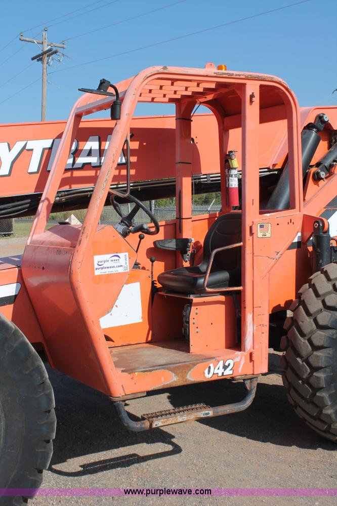 image for item H5604 2006 SkyTrak 10042 telehandler