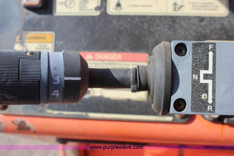 image for item H5604 2006 SkyTrak 10042 telehandler