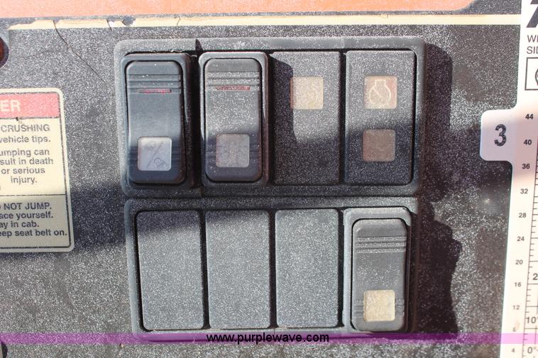 image for item H5604 2006 SkyTrak 10042 telehandler