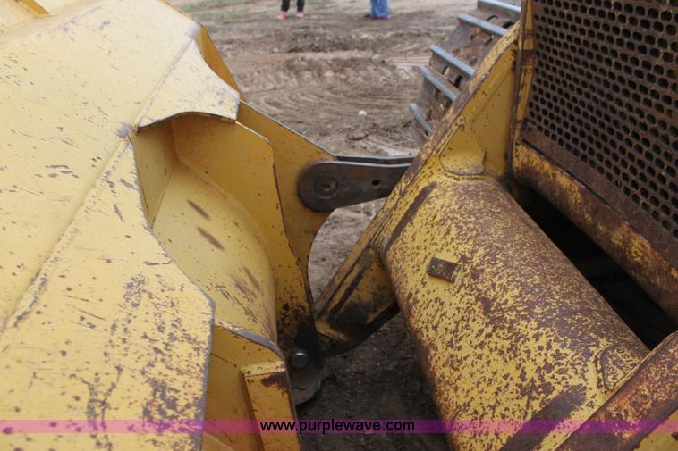 image for item H8830 1995 John Deere 755A track loader