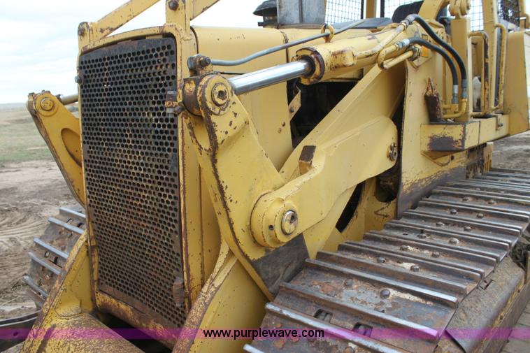 image for item H8830 1995 John Deere 755A track loader