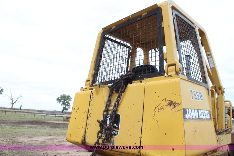 image for item H8830 1995 John Deere 755A track loader