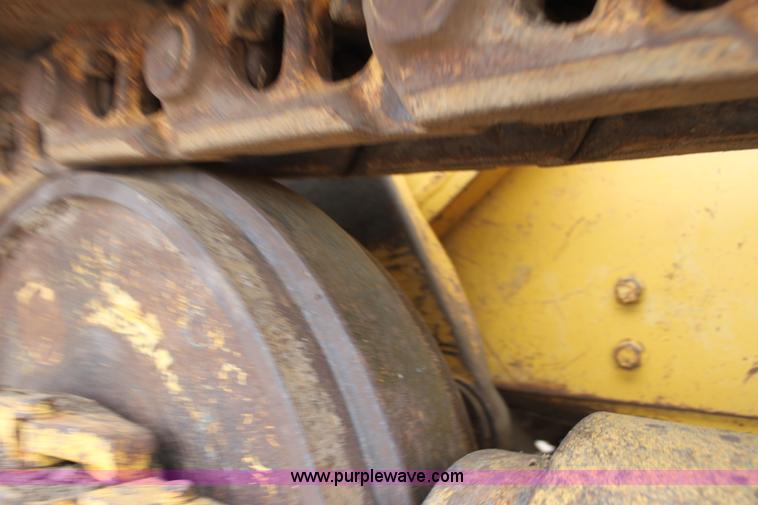 image for item H8830 1995 John Deere 755A track loader