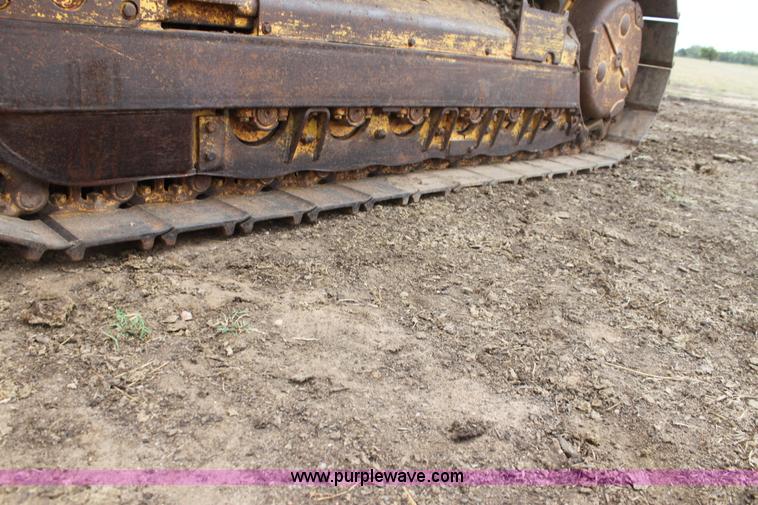 image for item H8830 1995 John Deere 755A track loader