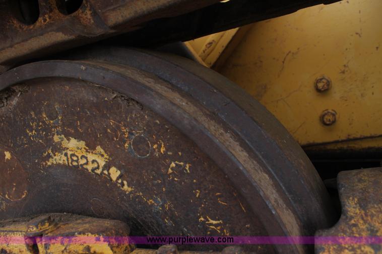 image for item H8830 1995 John Deere 755A track loader