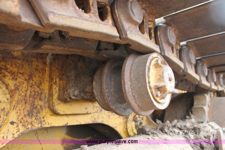 image for item H8830 1995 John Deere 755A track loader