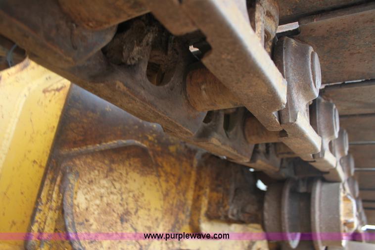 image for item H8830 1995 John Deere 755A track loader