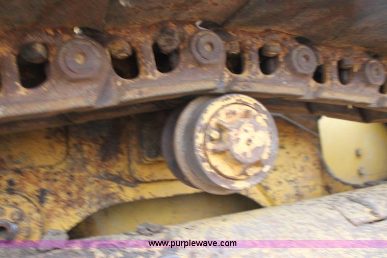 image for item H8830 1995 John Deere 755A track loader