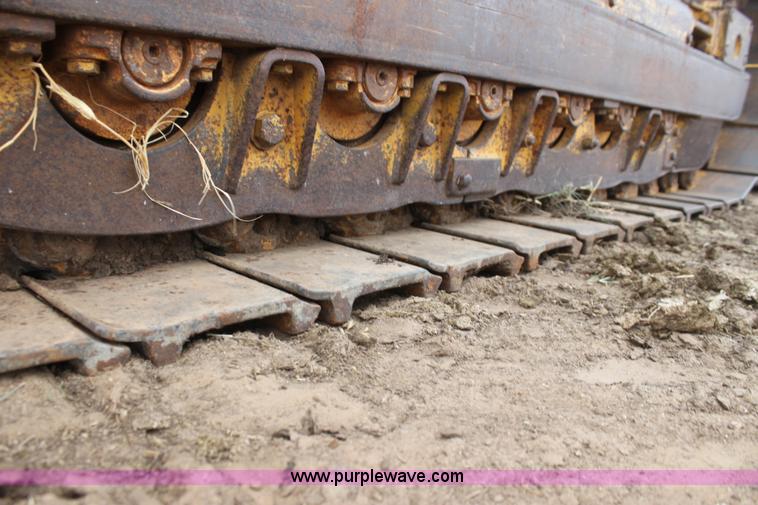 image for item H8830 1995 John Deere 755A track loader