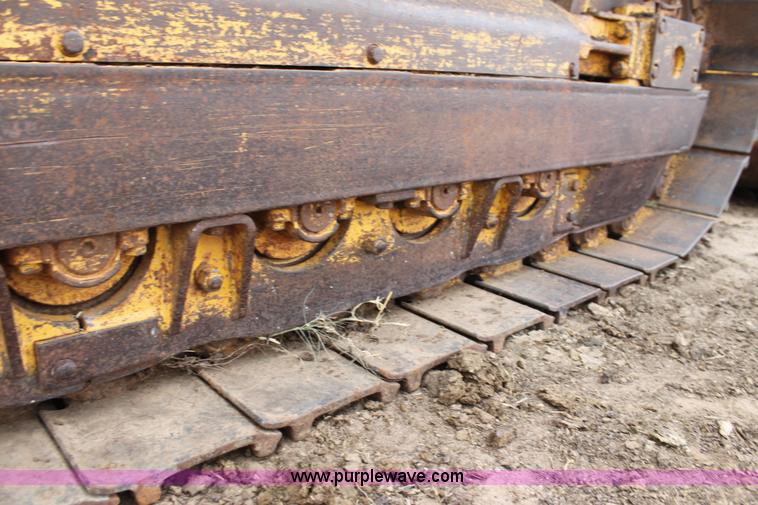 image for item H8830 1995 John Deere 755A track loader