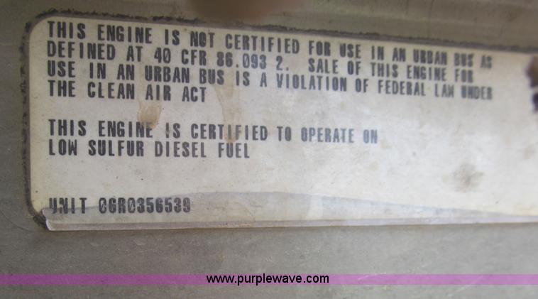 image for item H8916 1998 Peterbilt 379 semi truck