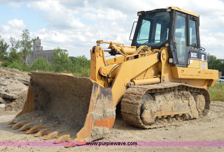 image for item I2987 1999 Caterpillar 963C track loader