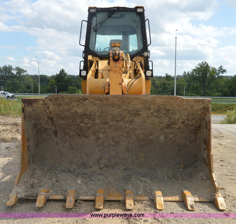 image for item I2987 1999 Caterpillar 963C track loader