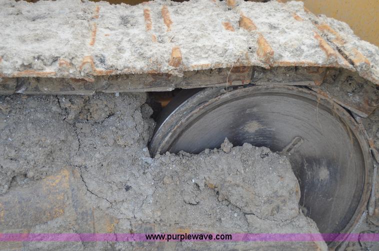 image for item I2987 1999 Caterpillar 963C track loader