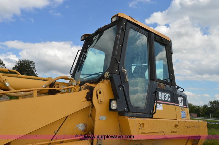 image for item I2987 1999 Caterpillar 963C track loader