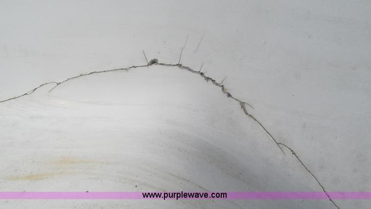 image for item I3211 1997 Mack RD688S dump truck