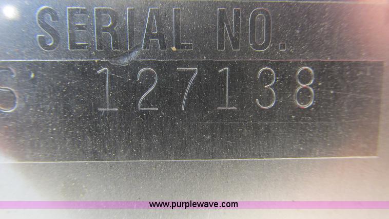 image for item I3211 1997 Mack RD688S dump truck