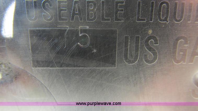 image for item I3211 1997 Mack RD688S dump truck