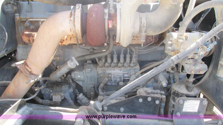 image for item I3211 1997 Mack RD688S dump truck