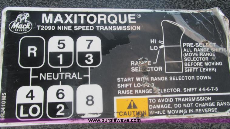 image for item I3211 1997 Mack RD688S dump truck