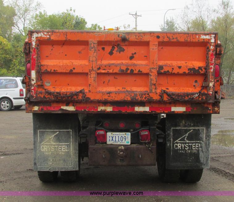 image for item I3824 1995 Ford F800 dump truck