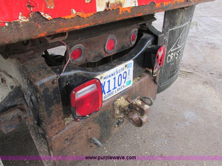 image for item I3824 1995 Ford F800 dump truck