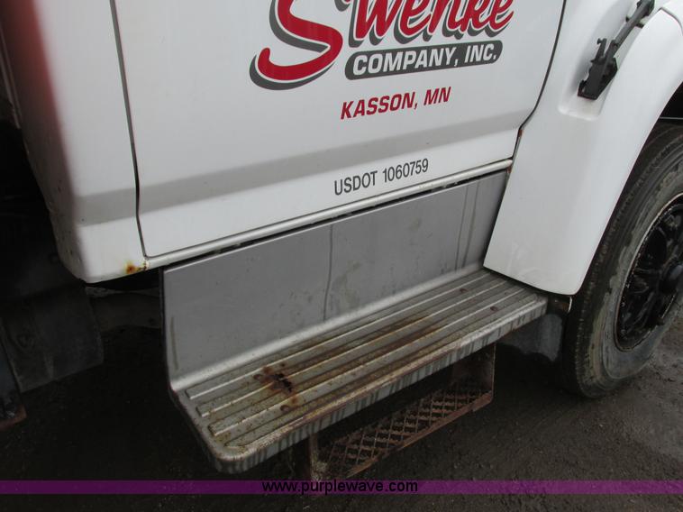 image for item I3824 1995 Ford F800 dump truck