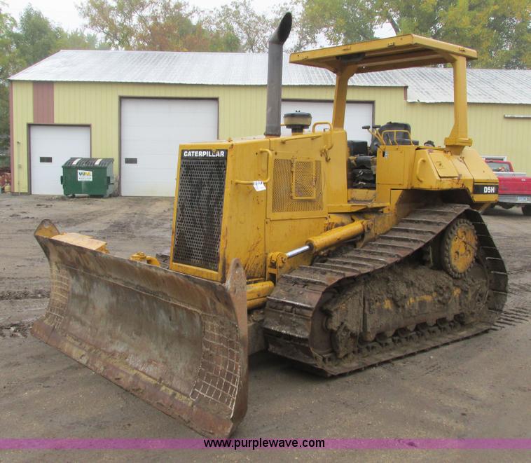 image for item I3825 1988 Caterpillar D5H dozer