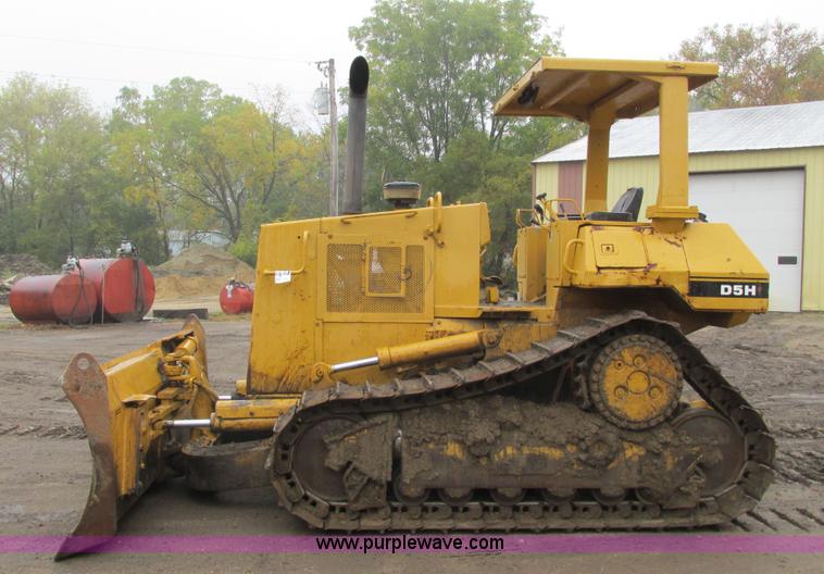image for item I3825 1988 Caterpillar D5H dozer