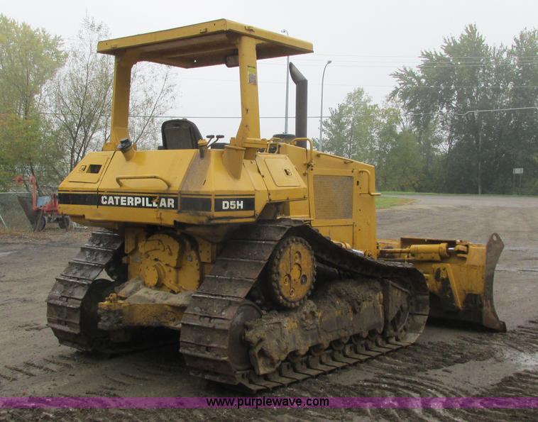 image for item I3825 1988 Caterpillar D5H dozer