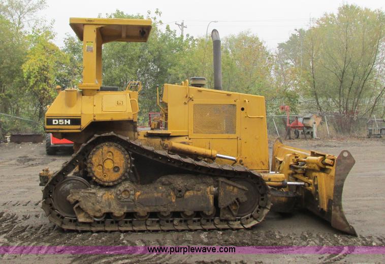 image for item I3825 1988 Caterpillar D5H dozer