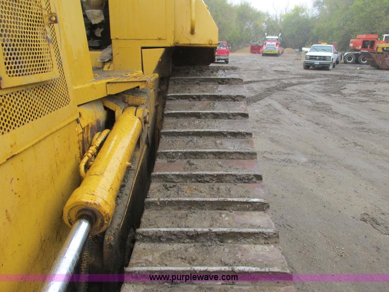 image for item I3825 1988 Caterpillar D5H dozer
