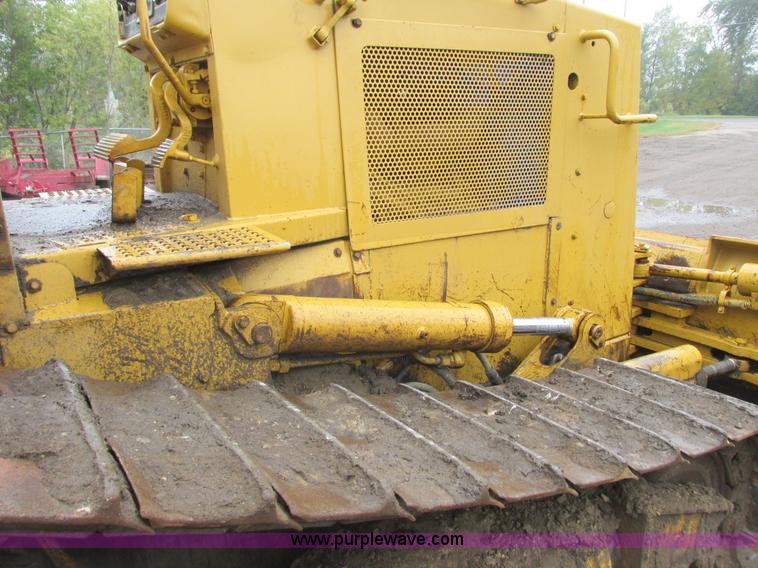 image for item I3825 1988 Caterpillar D5H dozer