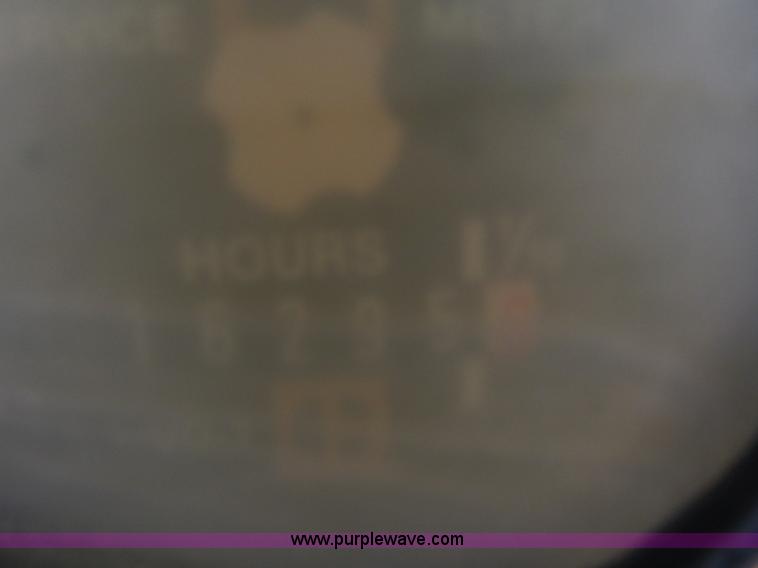 image for item I3825 1988 Caterpillar D5H dozer