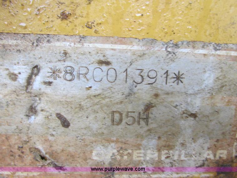 image for item I3825 1988 Caterpillar D5H dozer