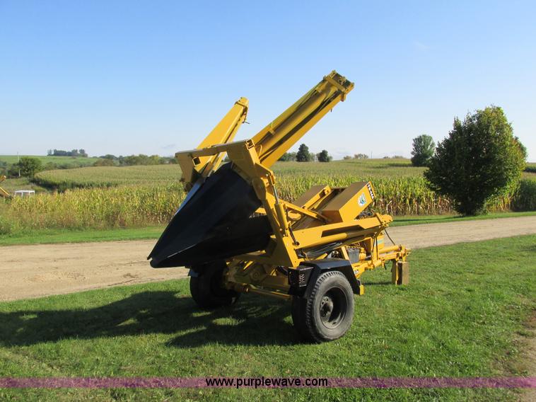 image for item I3826 Vermeer TS-44A tree spade