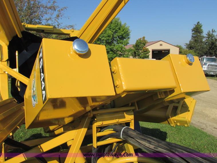 image for item I3826 Vermeer TS-44A tree spade