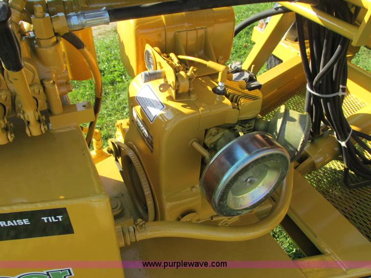 image for item I3826 Vermeer TS-44A tree spade