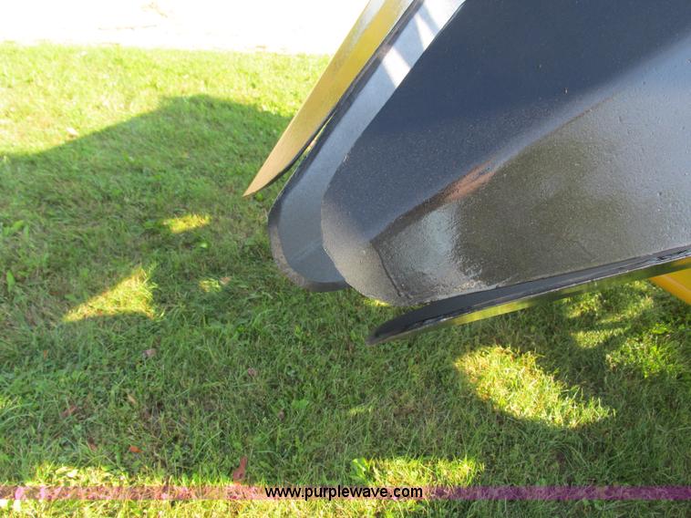 image for item I3826 Vermeer TS-44A tree spade