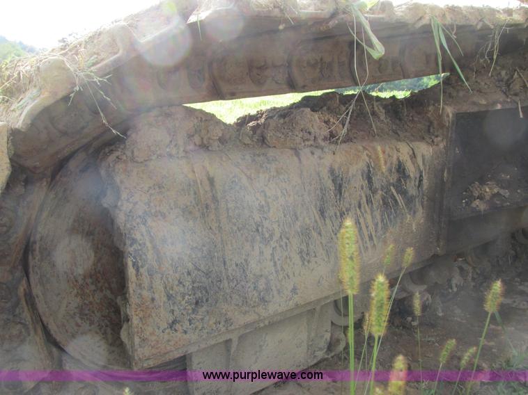 image for item I3827 1994 John Deere 690E LC excavator