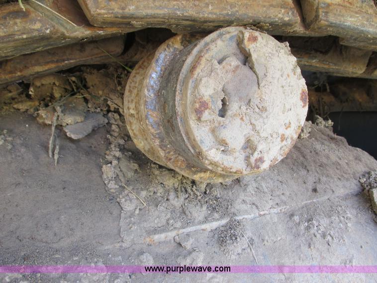 image for item I3827 1994 John Deere 690E LC excavator