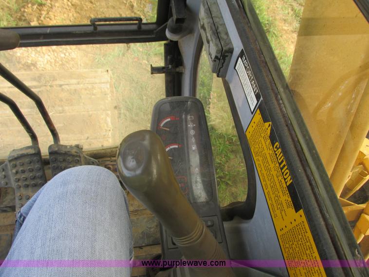 image for item I3827 1994 John Deere 690E LC excavator